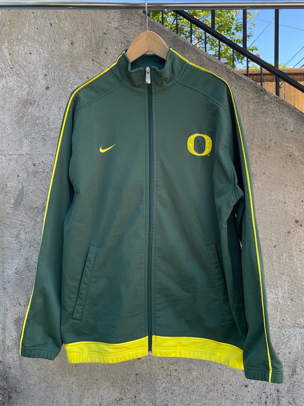 2000s Nike Team University of Oregon full zip track jacket size medium